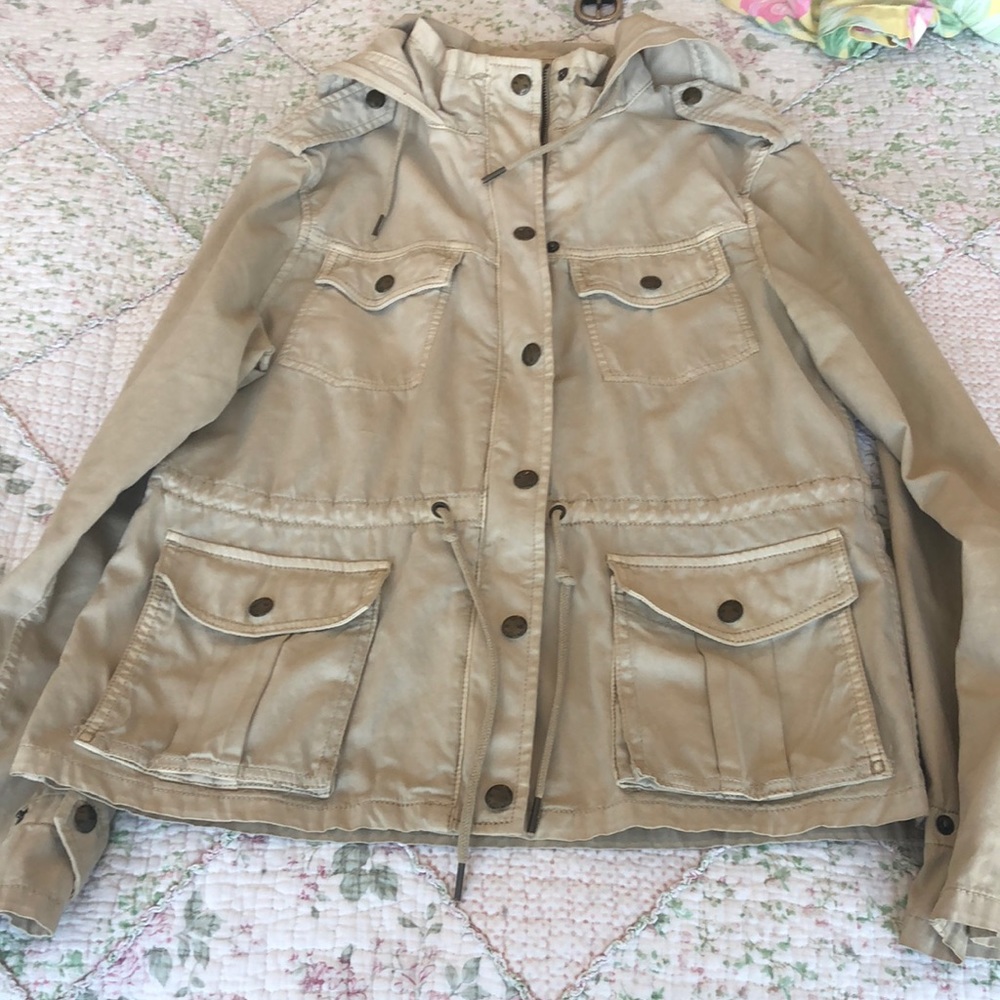 Aritzia Short Trooper jacket